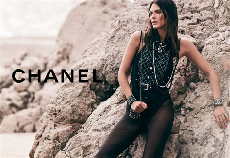 Chanel tv show clothing